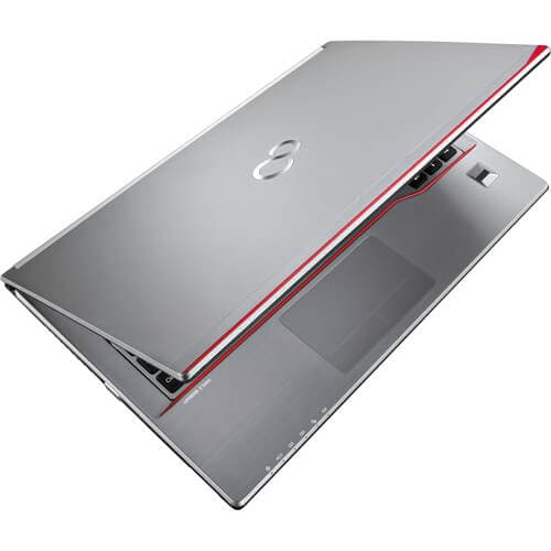 Fujitsu-LIFEBOOK-E734-ports-connectivity