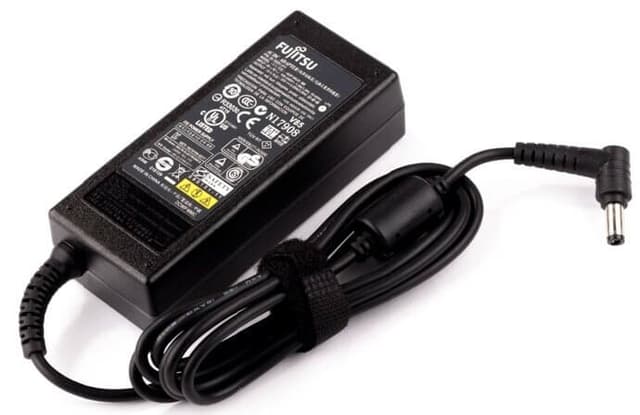 Употребявано оригинално заряднo за Fujitsu 65W - букса 5.5X2.5
